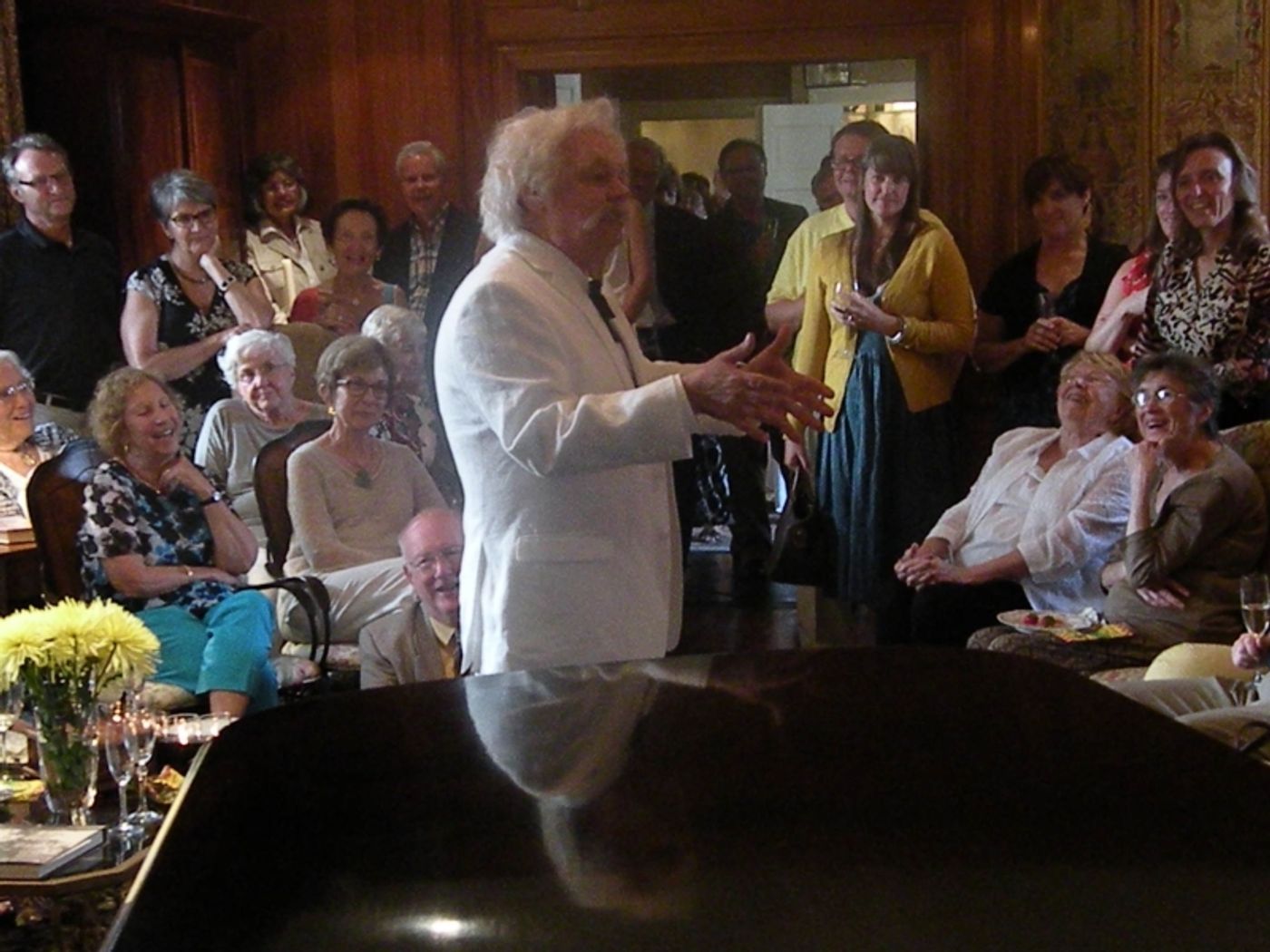 Tennessee Shakespeare Company Launches 15th Season with THE TROUBLE BEGINS AT EIGHT: MARK TWAIN  Image