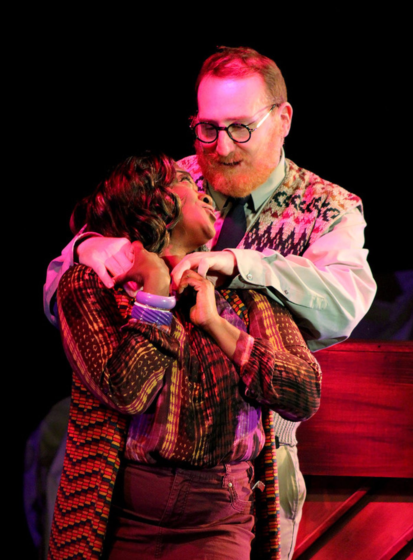 Jewell Noel as Mona and Ethan Paulini as Ed Kleban.