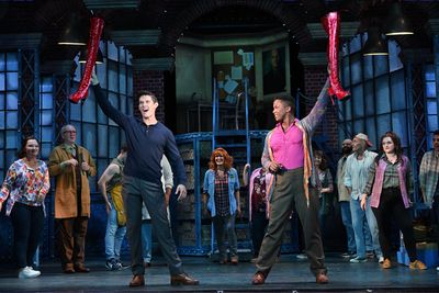 Luke Hamilton (Charlie Price) and Julian Malone (Lola/Simon)  Photo