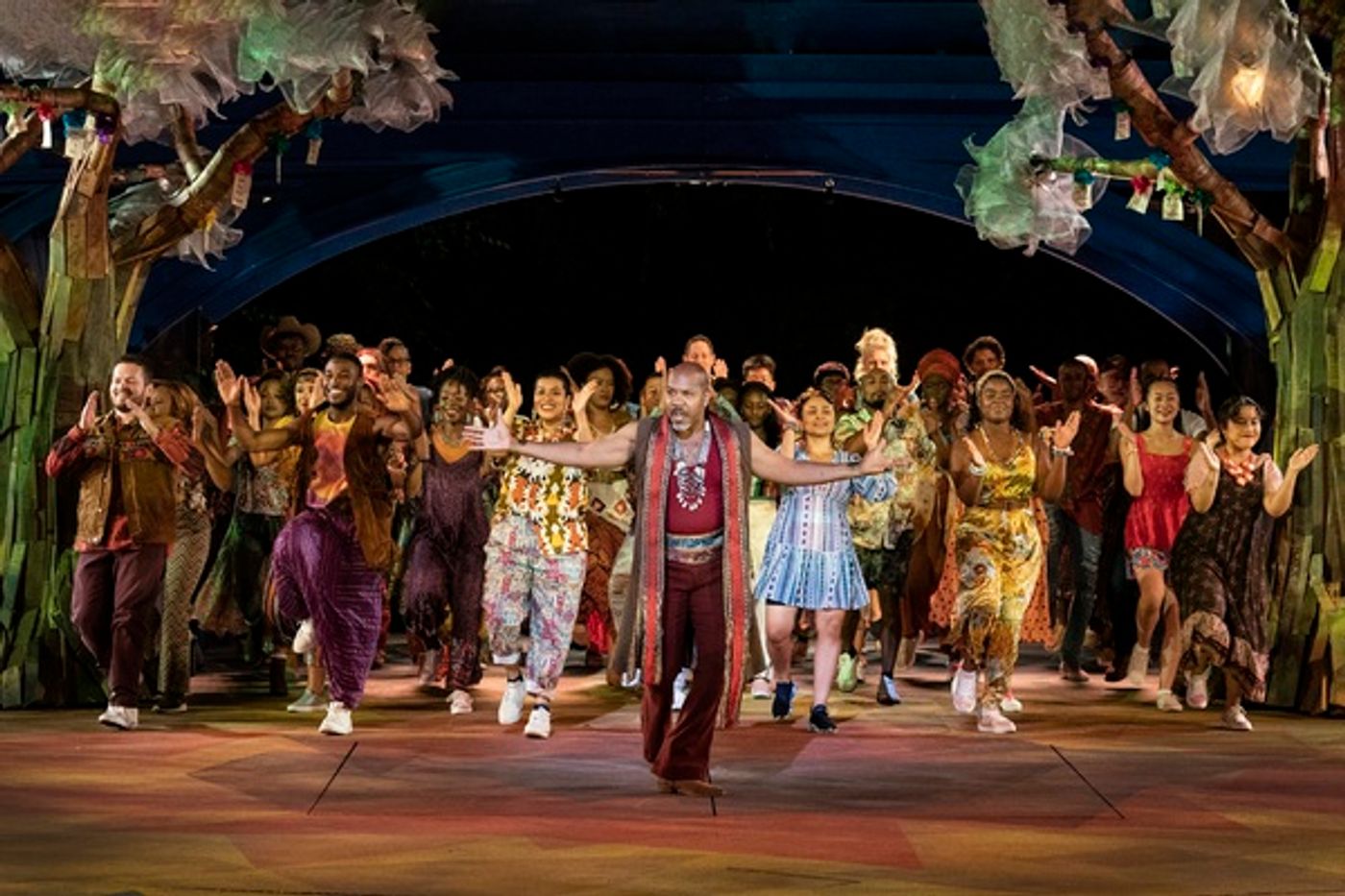 Darius de Haas and the company