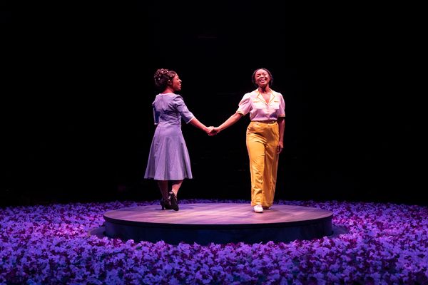  Erica Durham as Nettie and Angela Wildflower as Celie  Photo