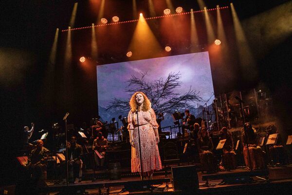 Carrie Hope Fletcher Photo