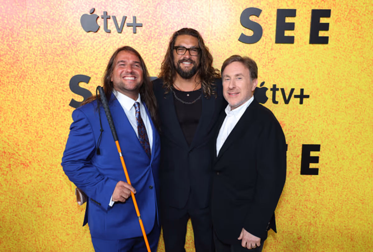 Jason Momoa and Jonathan Tropper, Executive Producer/Showrunner S3 at Photos: Jason Mamoa & SEE Cast Hit the Red Carpet for Season Three