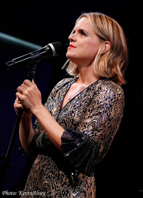 Amy Spanger Photo