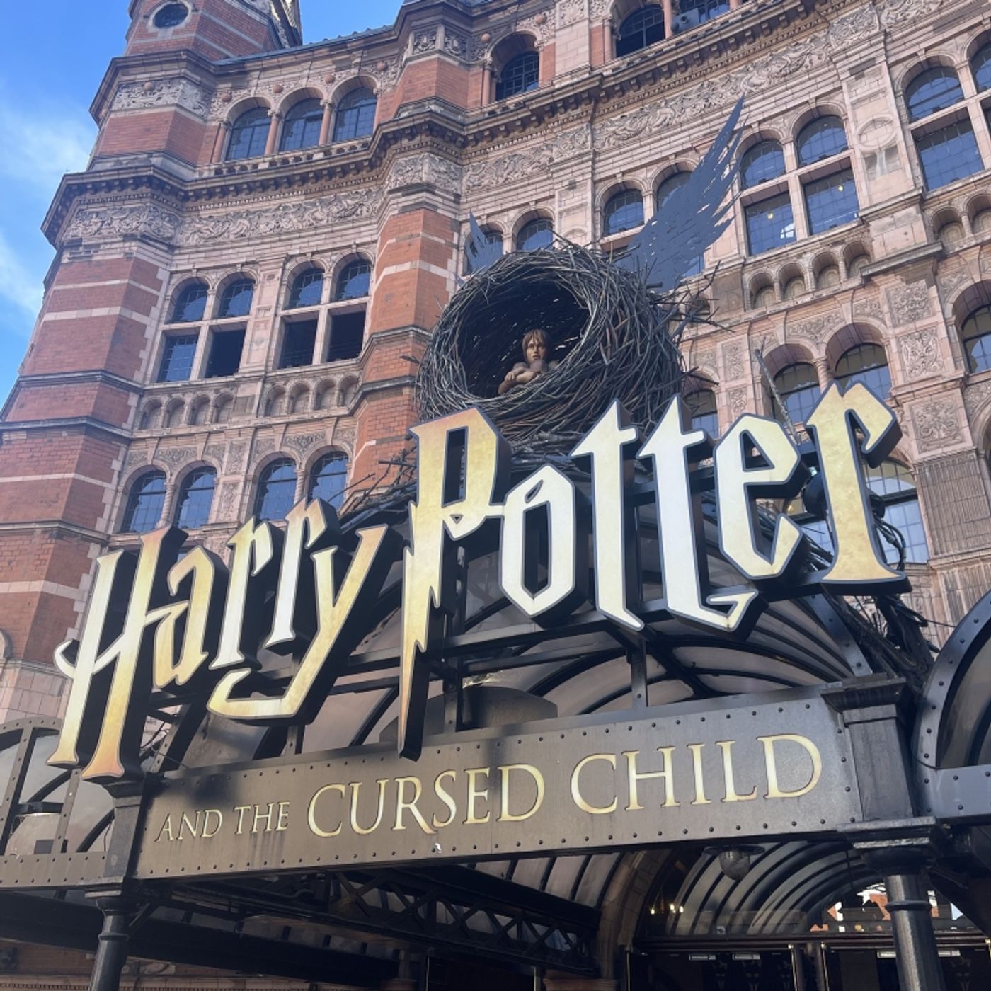 Verano de 2022 en el West End: un cartel refrescante  Image