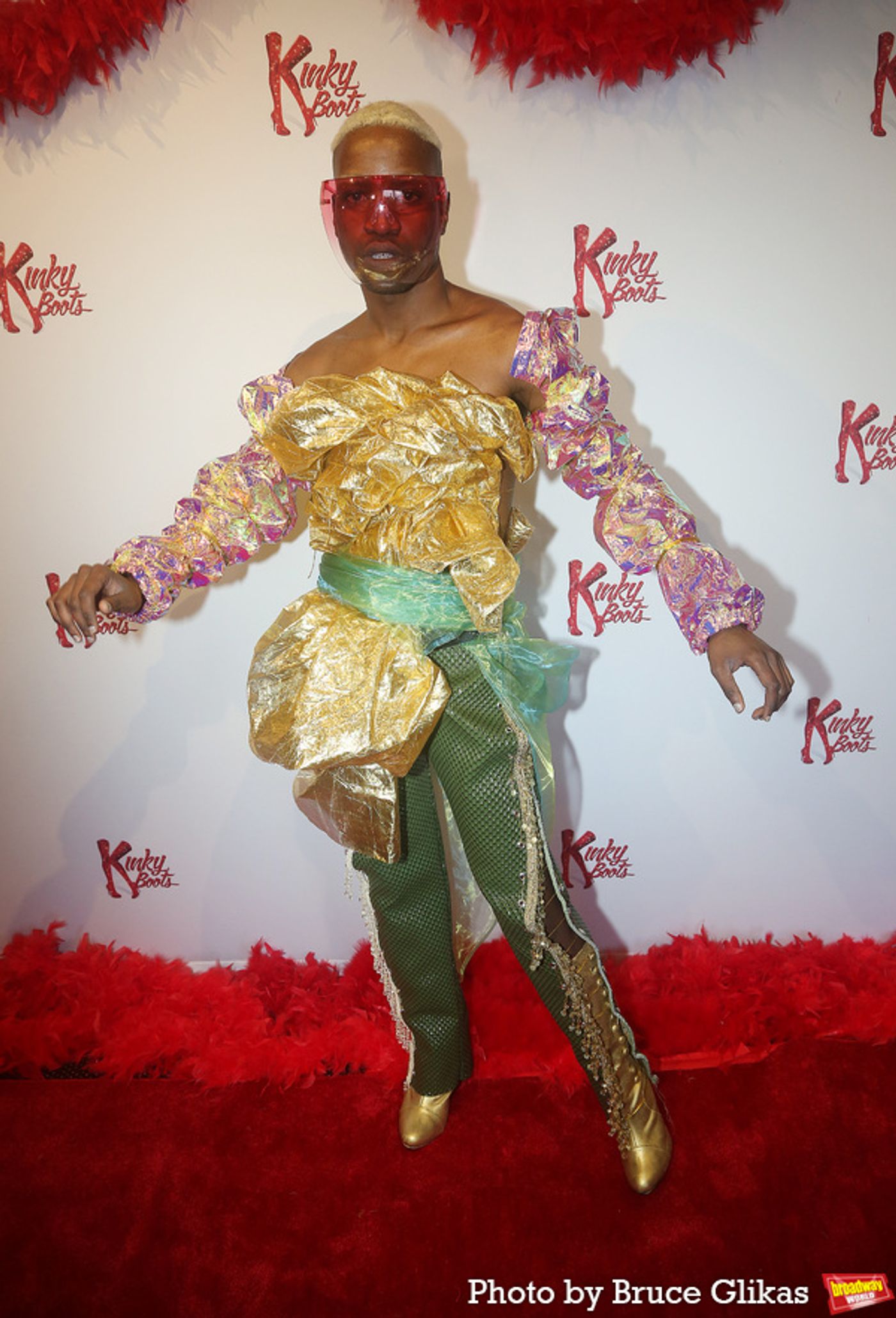 Photos: On the Red Carpet for Opening Night of KINKY BOOTS Off-Broadway!  Image