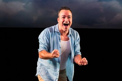 Caesar Samayoa Photo