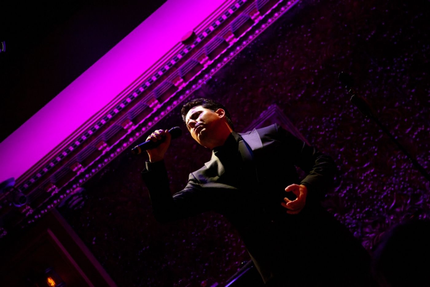 Review: John Lloyd Young's 54 Below Audience Loves MOSTLY SOUL: BELOVED HITS FROM MOTOWN TO BROADWAY Review: John Lloyd Young's 54 Below Audience Loves MOSTLY SOUL: BELOVED HITS FROM MOTOWN TO BROADWAY Image
