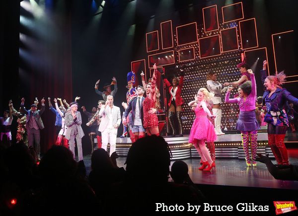Cyndi Lauper, Jerry Mitchell and The Kinky Boots Cast Photo