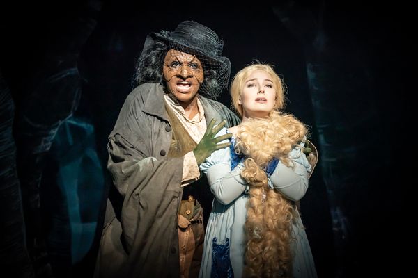 Nicola Hughes, Maria Conneely Photo