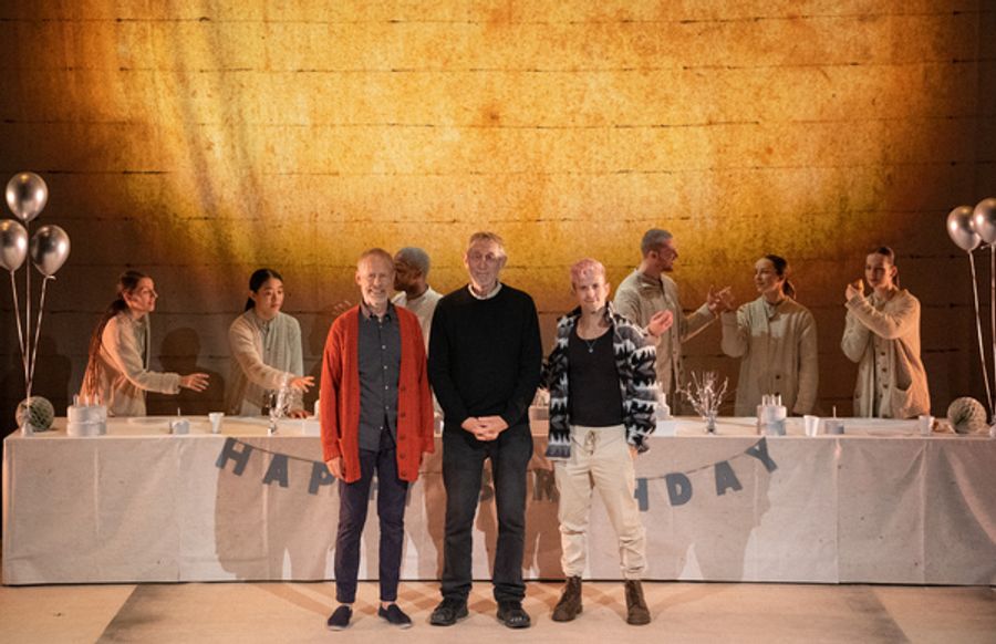 Photos: Michael Rosen Meets the Cast of SAD BOOK at Edinburgh Fringe Festival Image