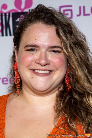 Bonnie Milligan @ BroadwayWorld Bonnie Milligan Photo