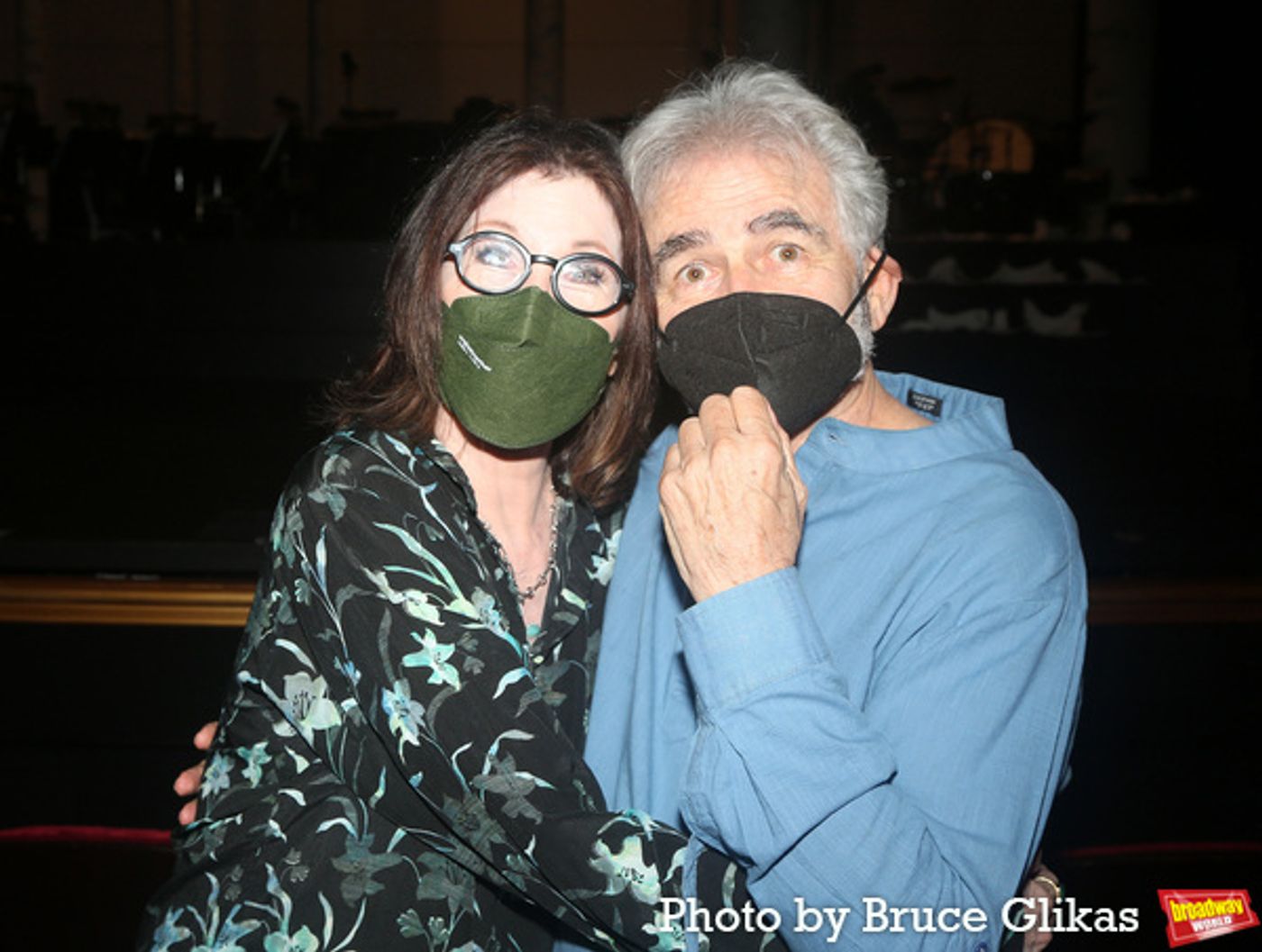 Photos: Original Baker's Wife Joanna Gleason Meets the Cast of INTO THE WOODS  Image