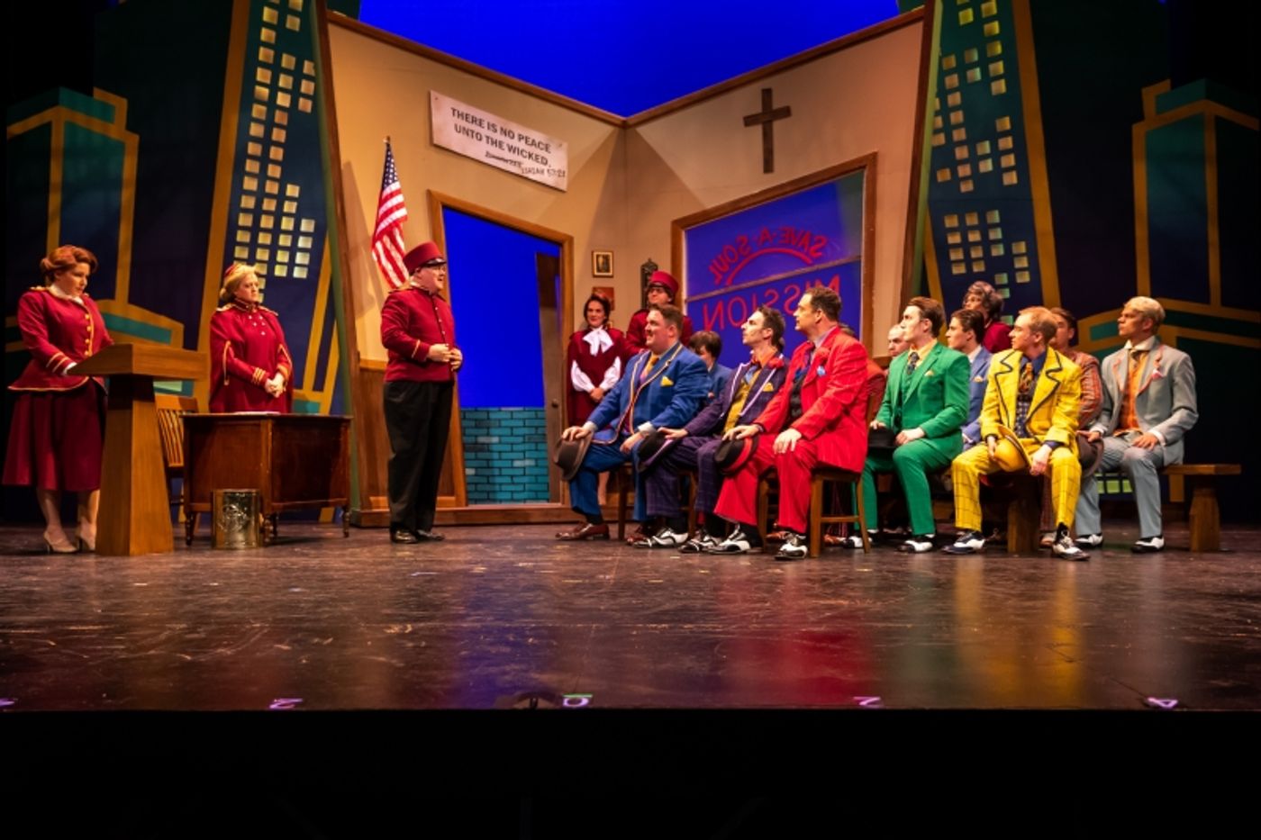 Review: GUYS AND DOLLS at Theatre Memphis  Image