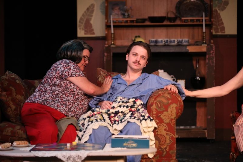 Review: OVER THE RIVER AND THROUGH THE WOODS at Murry's Dinner Playhouse tells the importance of 'Tengo Famiglia'  Image