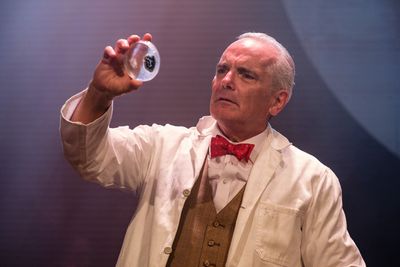 The Mold that Changed the World Cast Photo