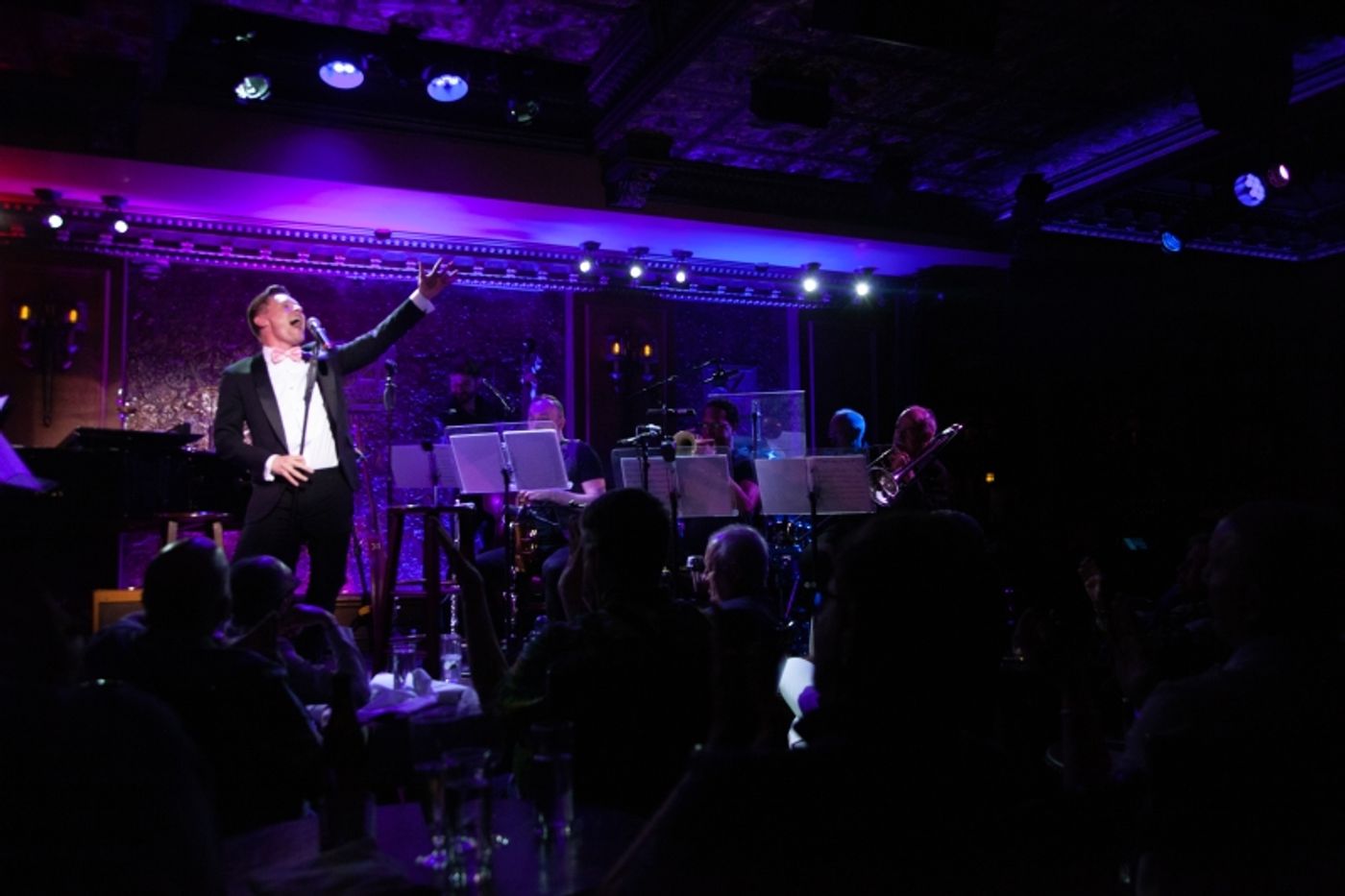 Review: SETH SIKES SINGS BARBRA STREISAND Satisfies Sikes Fans at 54 Below Review: SETH SIKES SINGS BARBRA STREISAND Satisfies Sikes Fans at 54 Below Image