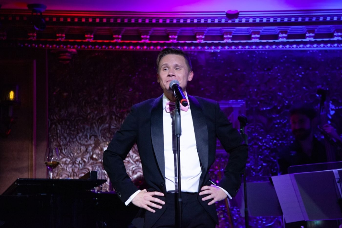 Review: SETH SIKES SINGS BARBRA STREISAND Satisfies Sikes Fans at 54 Below Review: SETH SIKES SINGS BARBRA STREISAND Satisfies Sikes Fans at 54 Below Image