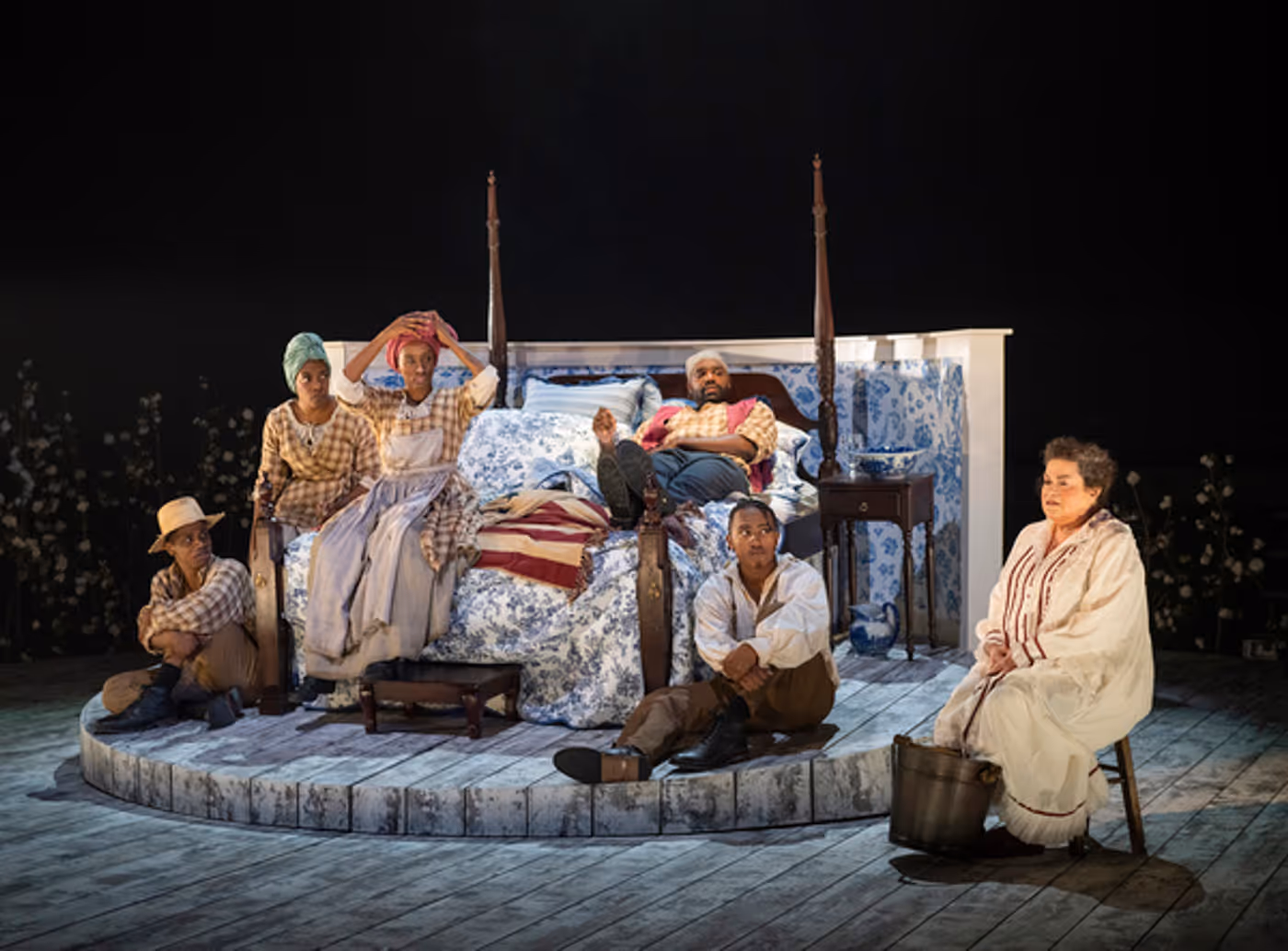 Photos: First Look at THE MOST SPECTACULARLY LAMENTABLE TRIAL OF MIZ MARTHA WASHINGTON at Steppenwolf  Image