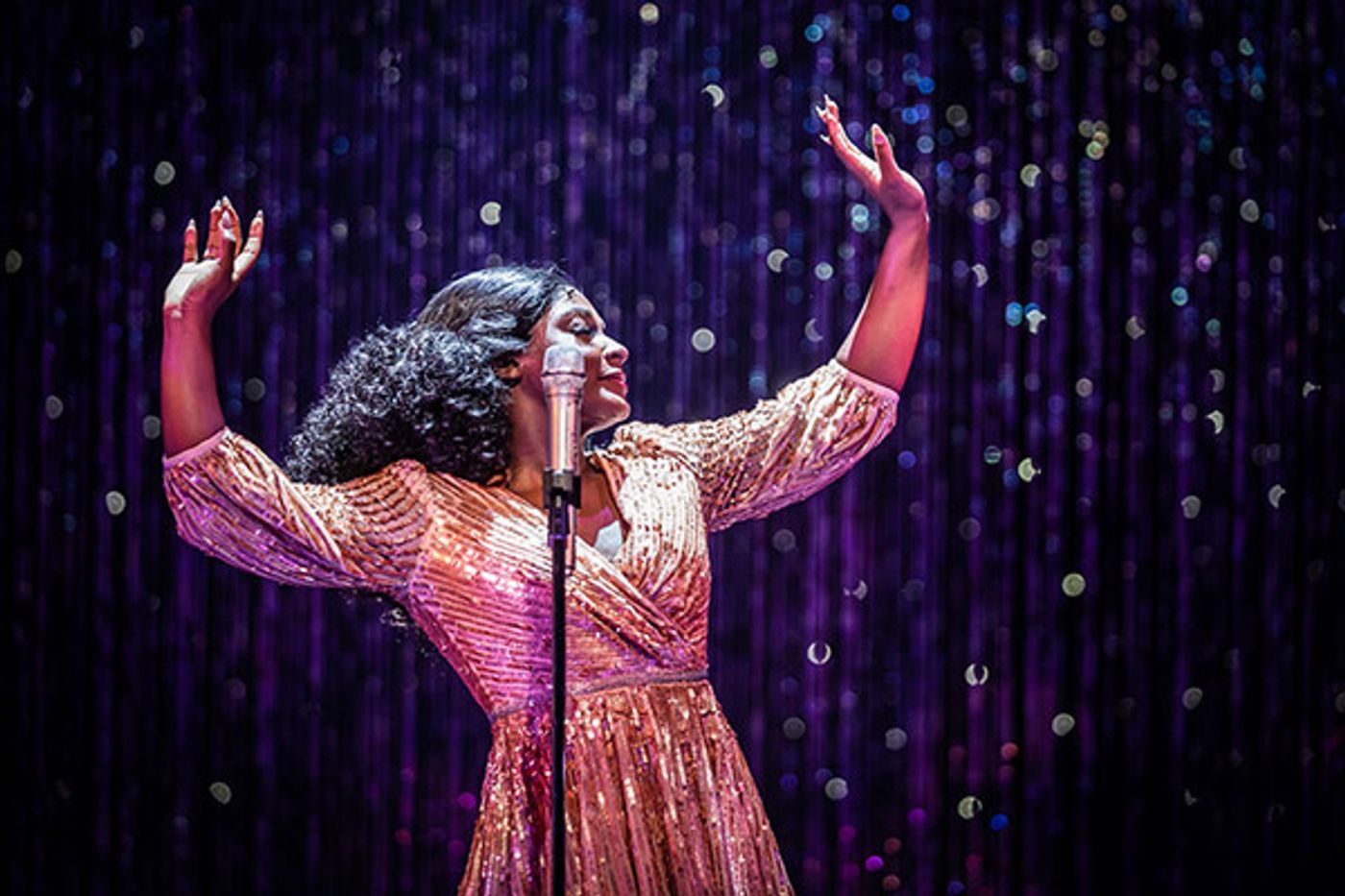 Photos: First Look at DREAMGIRLS in Performance at Paramount Theatre Photos: First Look at DREAMGIRLS in Performance at Paramount Theatre Image