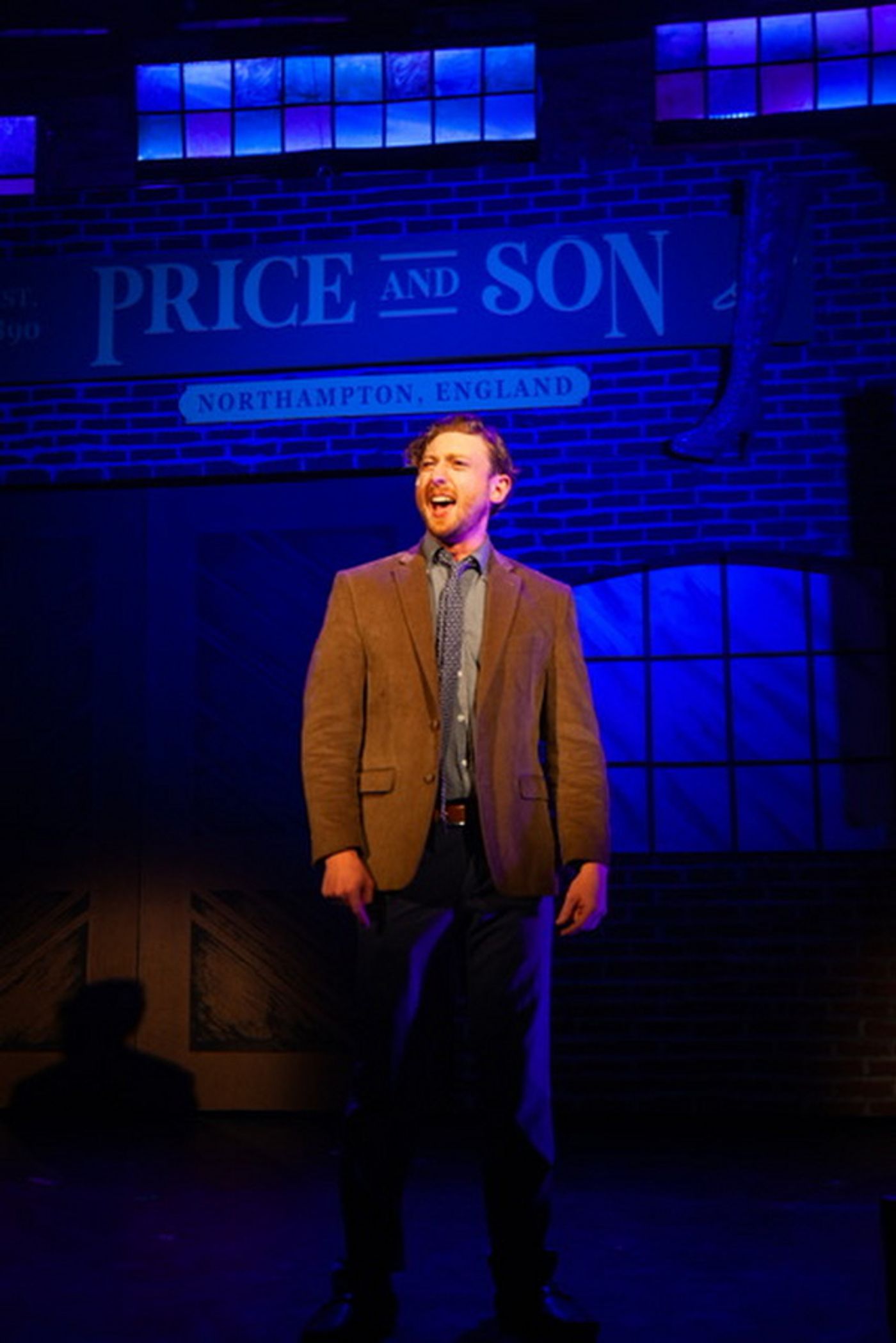 Photos: First Look at KINKY BOOTS at Ray Of Light Theatre in San Francisco  Image
