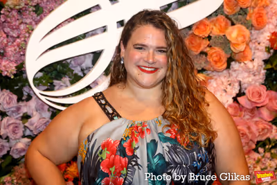Bonnie Milligan Photo