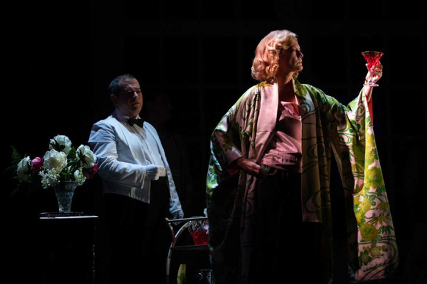 Photos: First Look at the UK Tour of THE MIRORR CRACK'D  Image