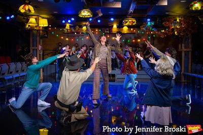 The cast of STRANGER SINGS Photo