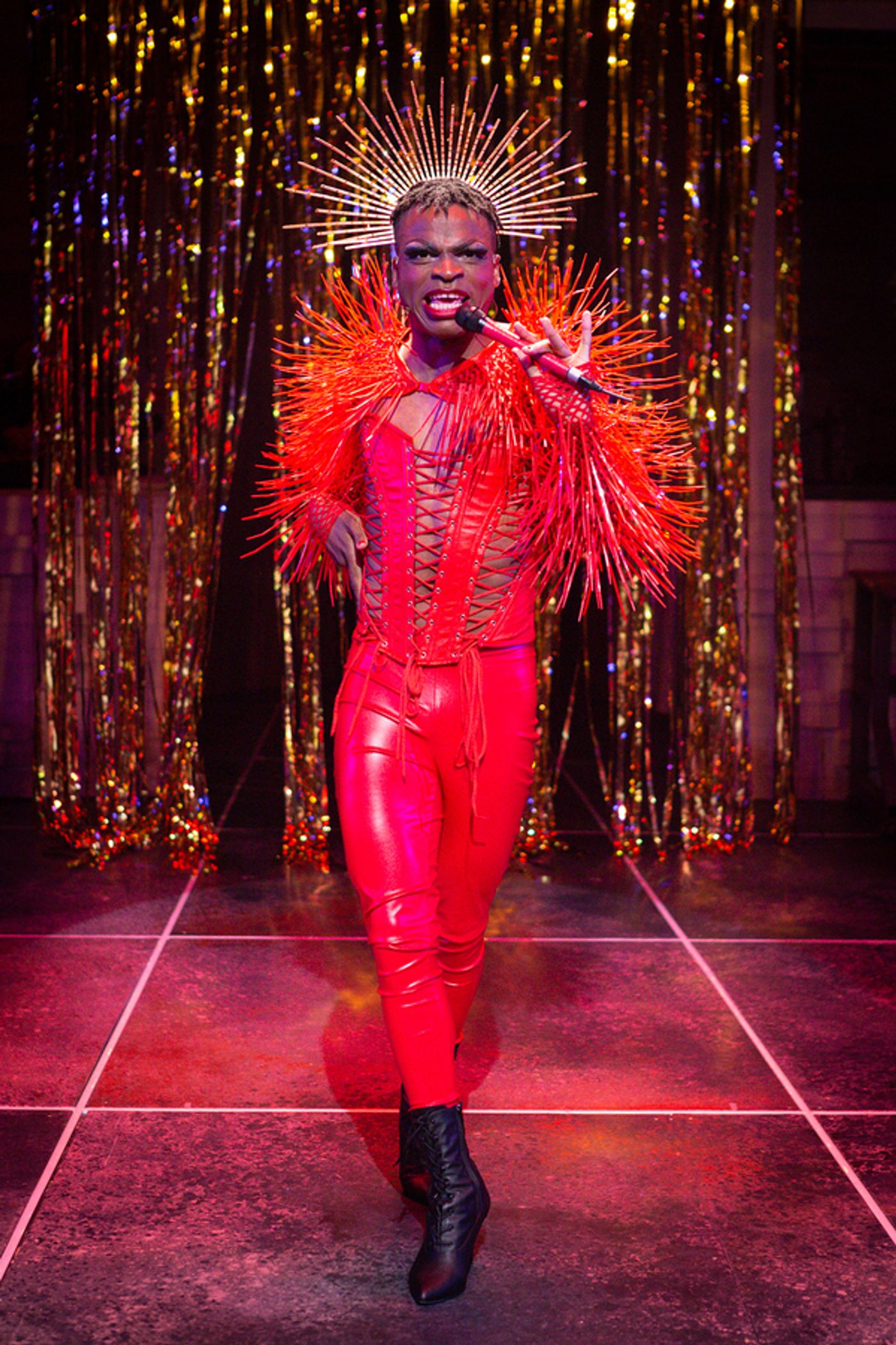 Photos & Video: First Look at KINKY BOOTS First UK Revival and Regional Premiere  Image