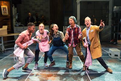 The cast Photo