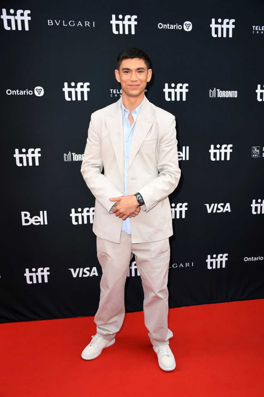 Photos: Zac Efron & More Attend THE GREATEST BEER RUN EVER Premiere Image