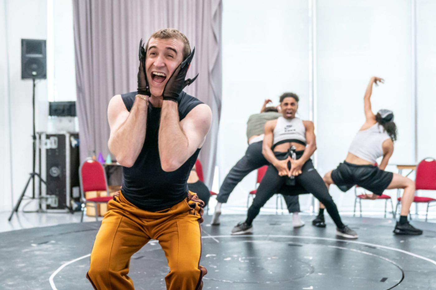 Photos: Inside Rehearsal With Callum Scott Howells, Madeline Brewer and the New Cast of CABARET at the Kit Kat Club  Image