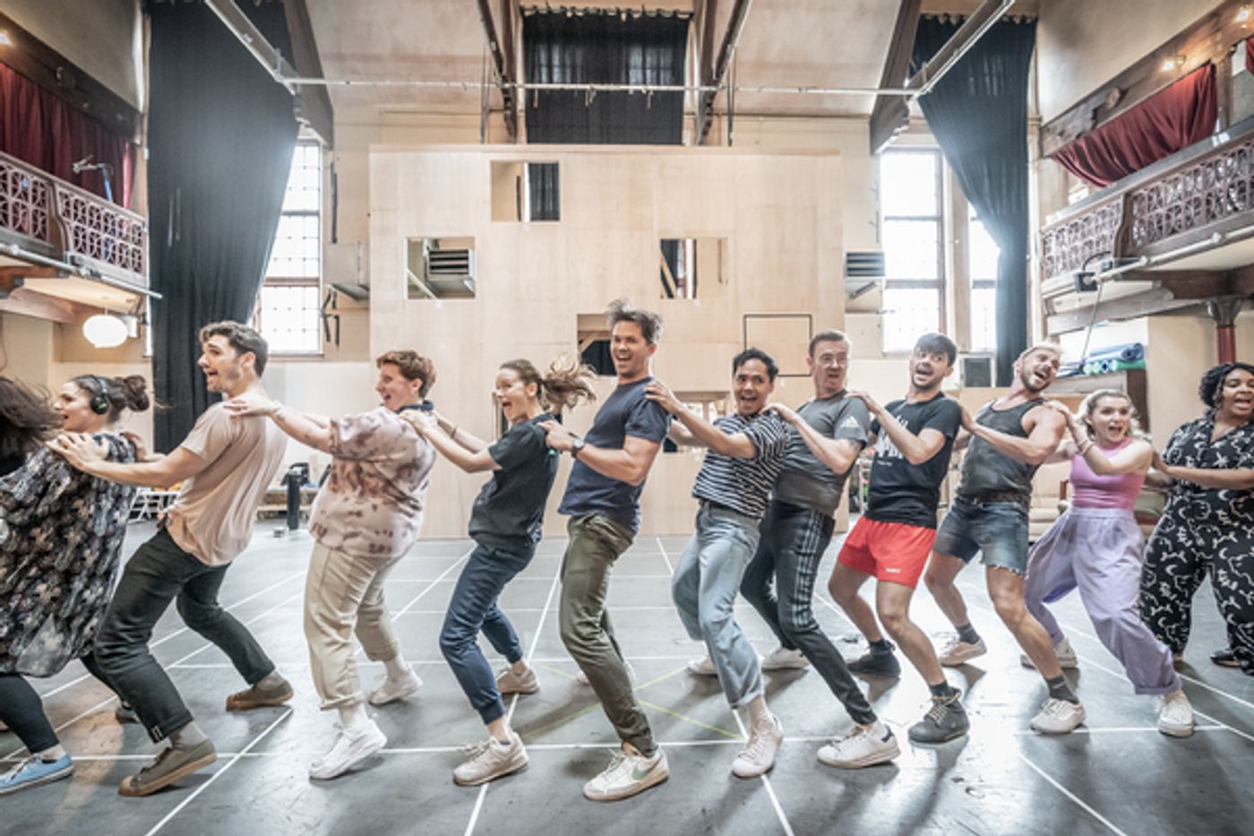 Photos: Andrew Rannells, Katie Brayben, and More in Rehearsal For TAMMY FAYE  Image