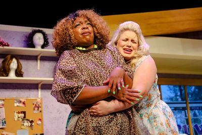 Truvy (Janice Williams) & Annelle (Samanthan Jane Lobberegt)

 Photo
