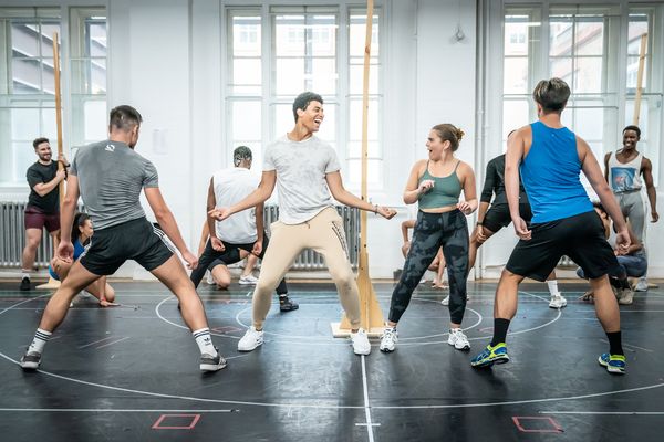 Photos: Inside Rehearsal With the New Members of the Cast of FROZEN — photo 4 of 13