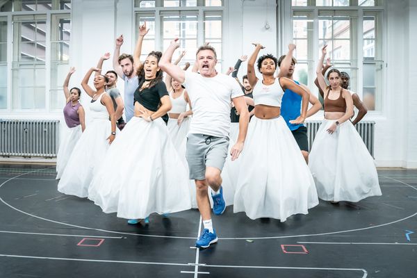 Photos: Inside Rehearsal With the New Members of the Cast of FROZEN — photo 8 of 13