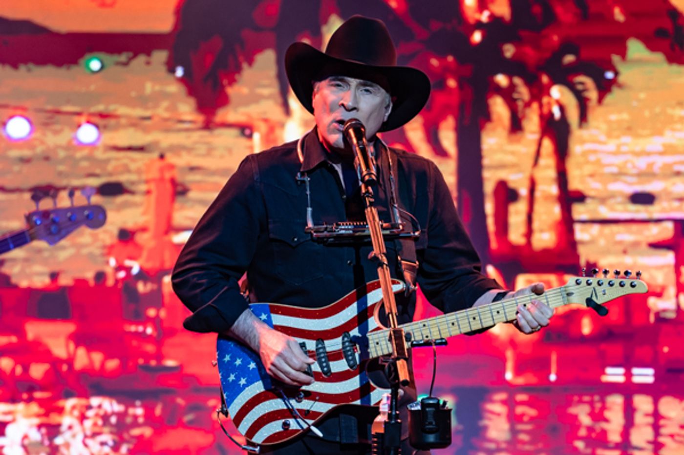 Photos: Inside Mount Vernon Arts Consortium present Clint Black In concert Photos: Inside Mount Vernon Arts Consortium present Clint Black In concert Image