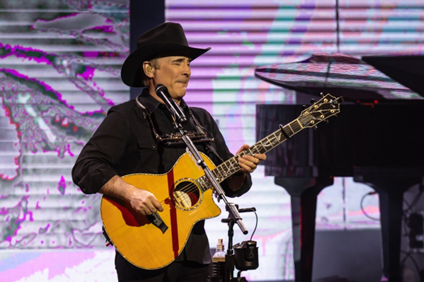 Photos: Inside Mount Vernon Arts Consortium present Clint Black In concert Photos: Inside Mount Vernon Arts Consortium present Clint Black In concert Image