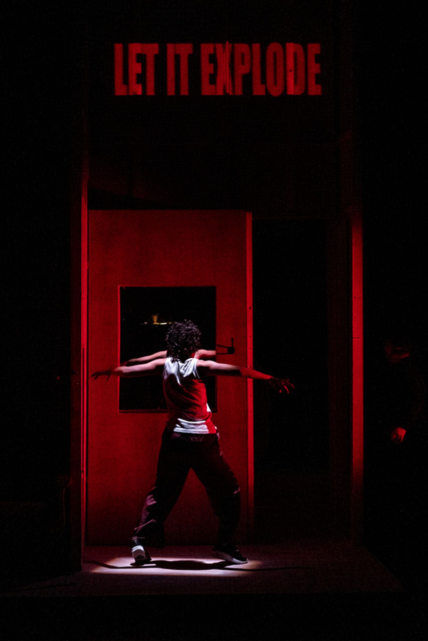 Photos: First Look At IN THIS SMOKING CHAOS As Part Of The Blueprint Festival At Queen's Theatre Hornchurch  Image