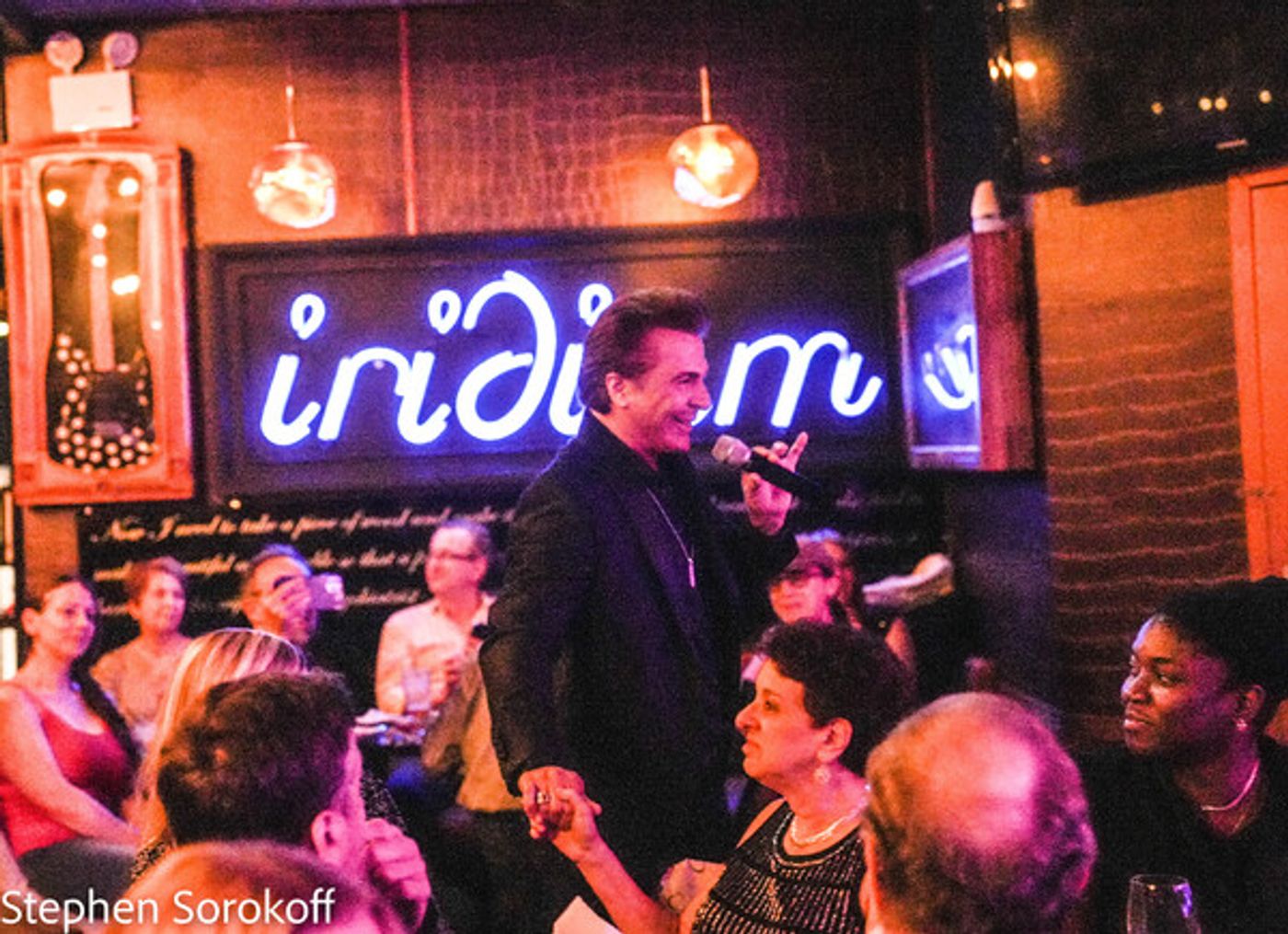 Photos: British Violinist Daisy Jopling and Frank Shiner Play The Iridium  Image