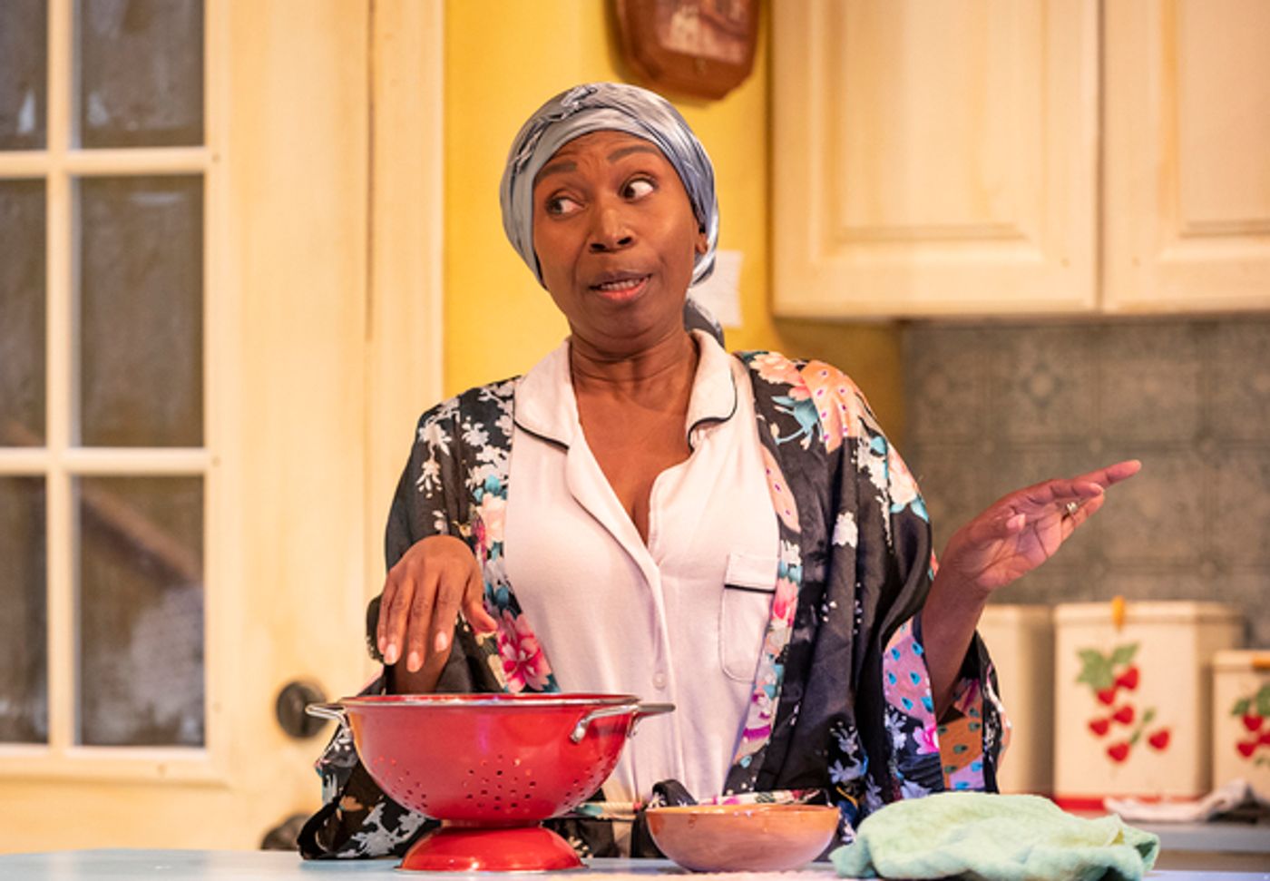 Photos: First Look at Shattered Globe Theatre's STEW at Theater Wit  Image