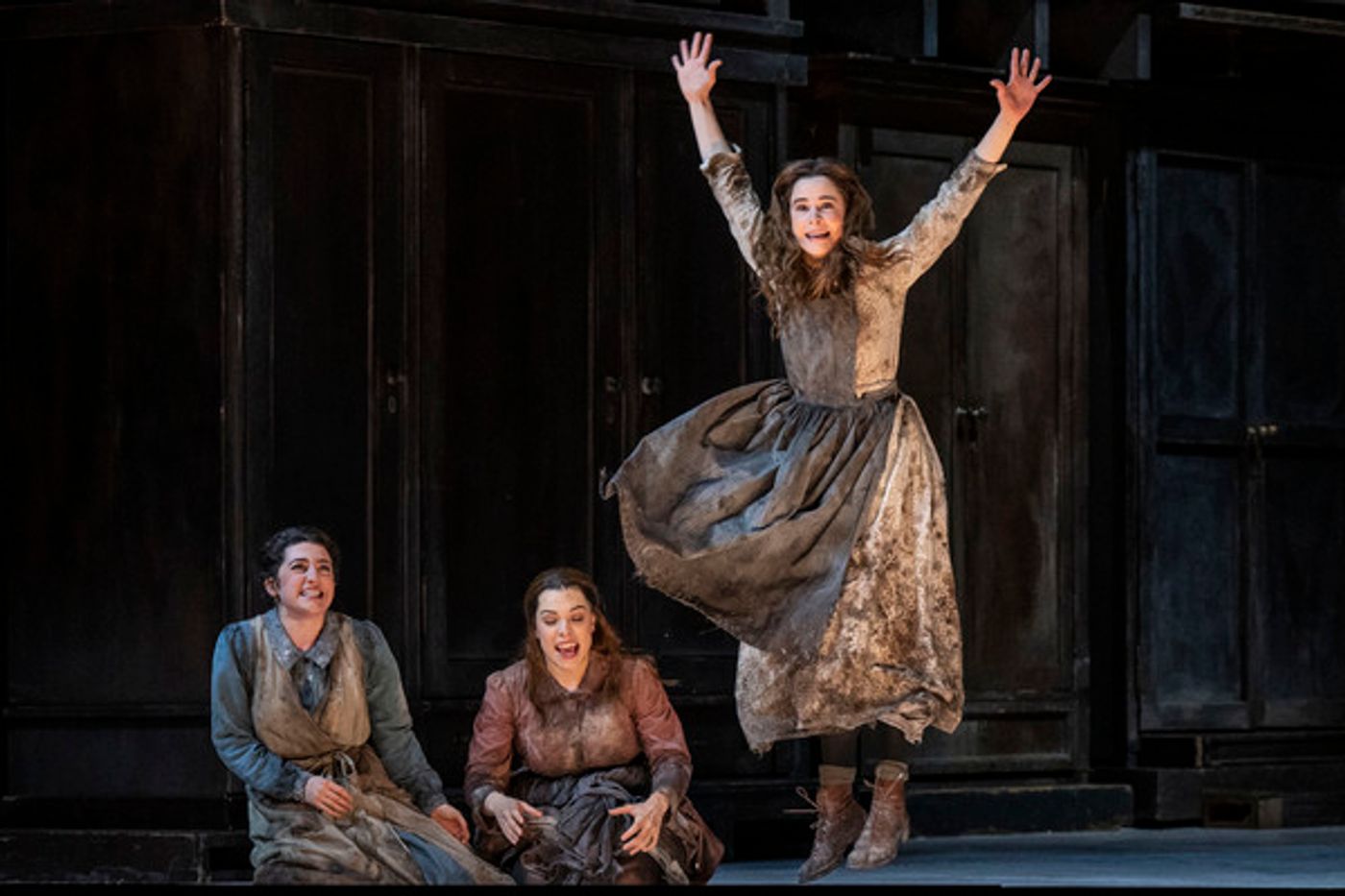 Photos: First Look at Lyric Opera of Chicago's FIDDLER ON THE ROOF with Steven Skybell, Debbie Gravitte, and More  Image