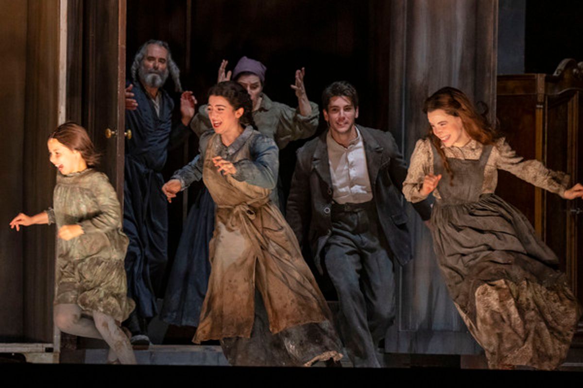 Company of Fiddler on the Roof at Photos: First Look at Lyric Opera of Chicago's FIDDLER ON THE ROOF with Steven Skybell, Debbie Gravitte, and More