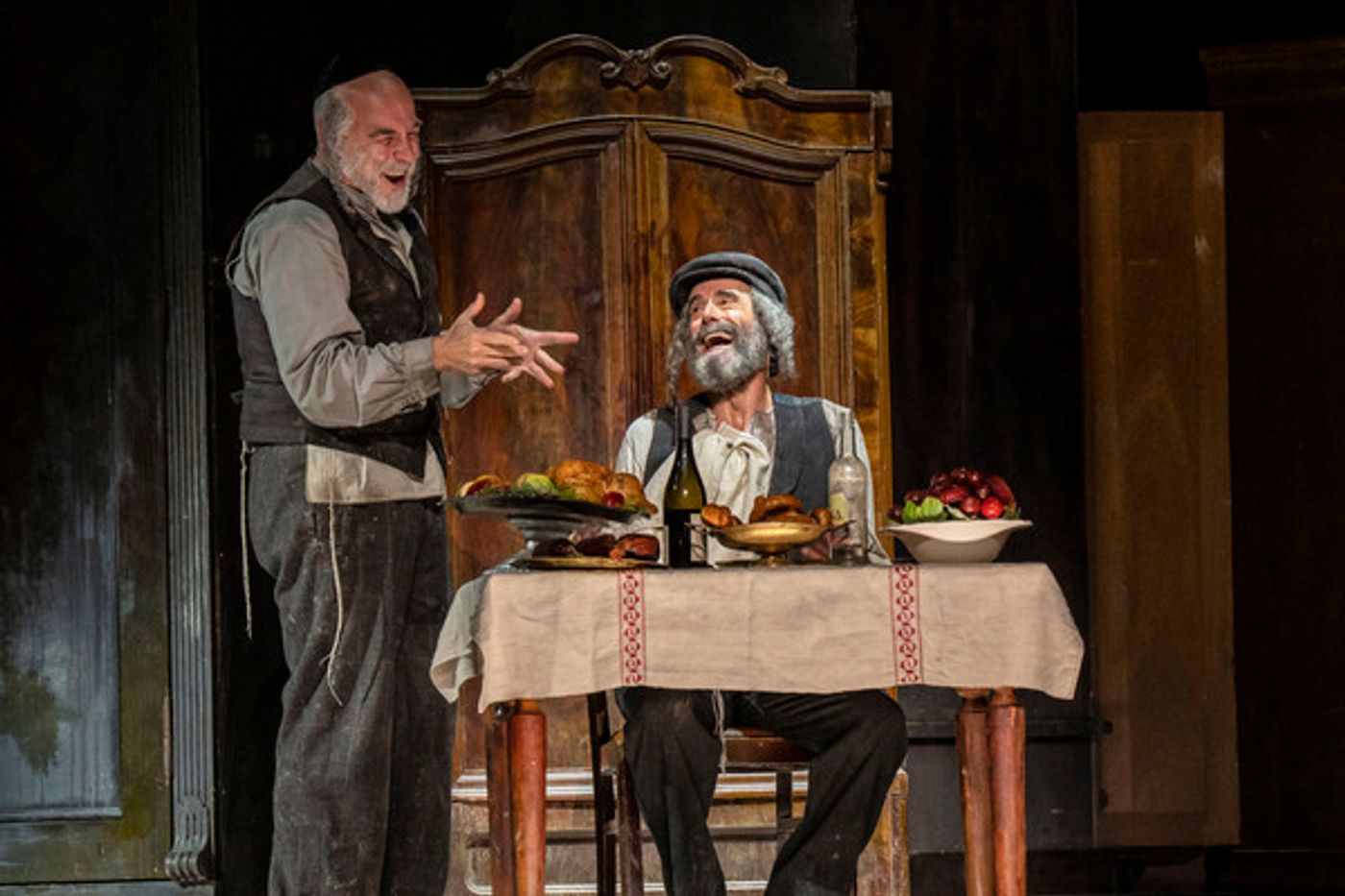 Photos: First Look at Lyric Opera of Chicago's FIDDLER ON THE ROOF with Steven Skybell, Debbie Gravitte, and More  Image
