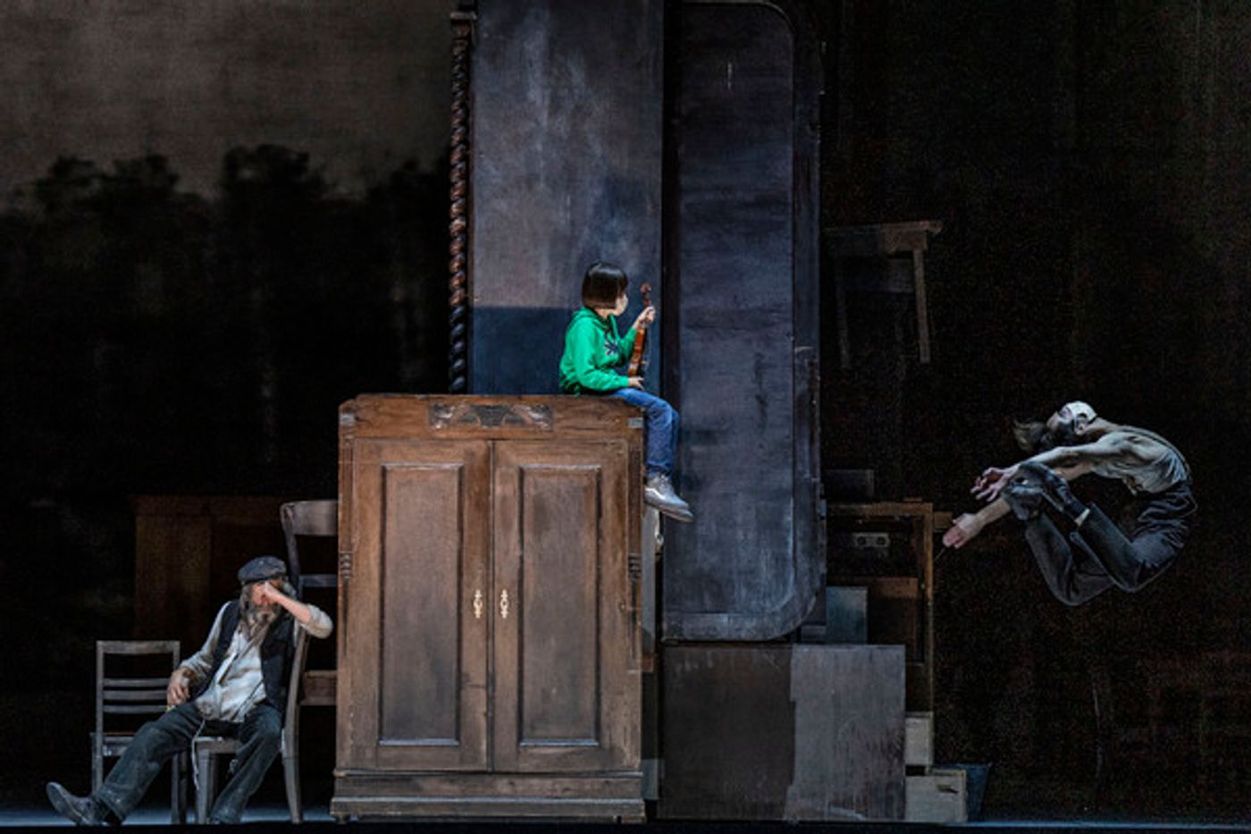 Photos: First Look at Lyric Opera of Chicago's FIDDLER ON THE ROOF with Steven Skybell, Debbie Gravitte, and More  Image
