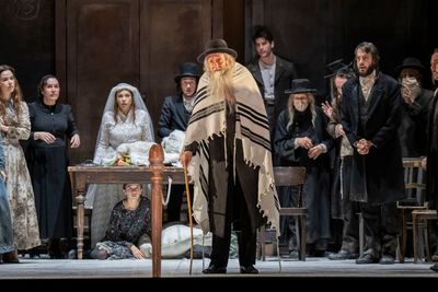 Company of Fiddler on the Roof Photo