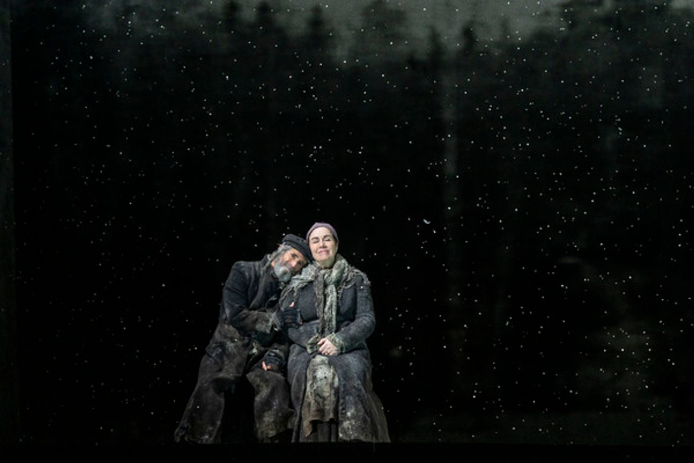 Photos: First Look at Lyric Opera of Chicago's FIDDLER ON THE ROOF with Steven Skybell, Debbie Gravitte, and More  Image