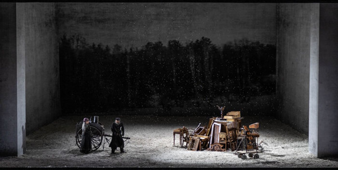 Photos: First Look at Lyric Opera of Chicago's FIDDLER ON THE ROOF with Steven Skybell, Debbie Gravitte, and More  Image