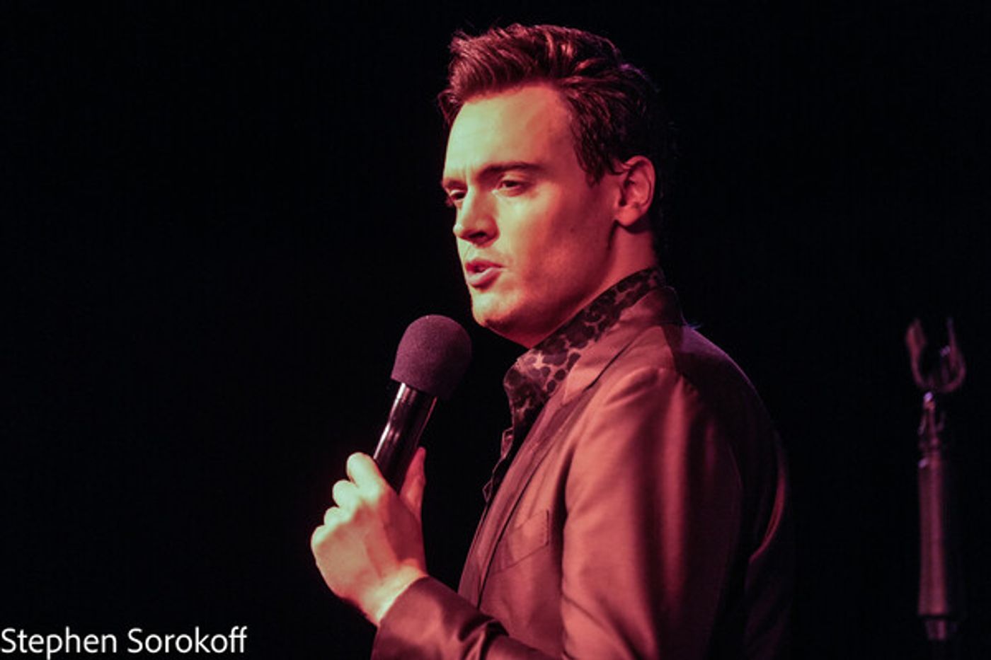 PHOTO COVERAGE: Erich Bergen Opens Cafe Carlyle Season  Image