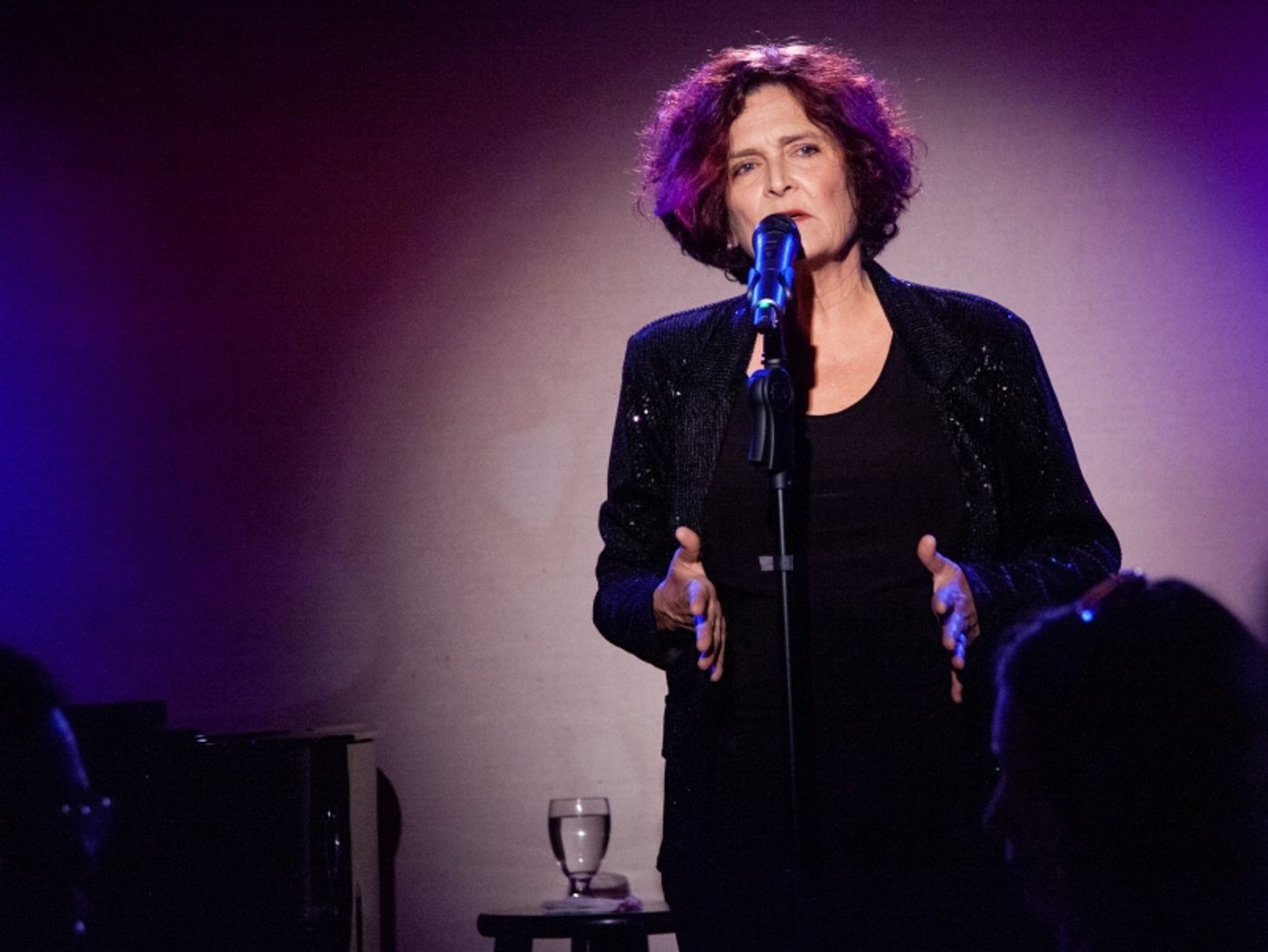 Photos: Therese Lee Plays RIDING THE BUS TO THE RED CARPET at Don't Tell Mama Photos: Therese Lee Plays RIDING THE BUS TO THE RED CARPET at Don't Tell Mama Image